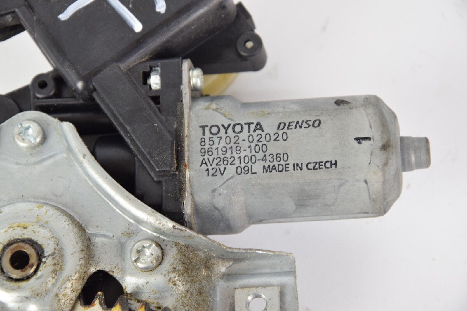 Toyota Avensis T27 Fensterheber Motor vorne links 961919100 Brose  8570202020 - AUTODOGS